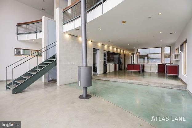 Building Photo - 1250 Kearny St NE