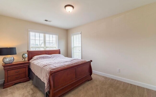 Building Photo - Stunning 3 Bedroom, 2.5 Bathroom- Concord Park in Cayce! Available July 2026!