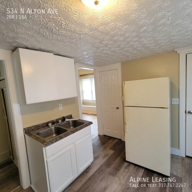 Building Photo - 534 N Alton Ave