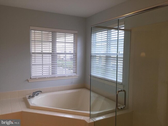 Building Photo - 39 Spyglass Ct