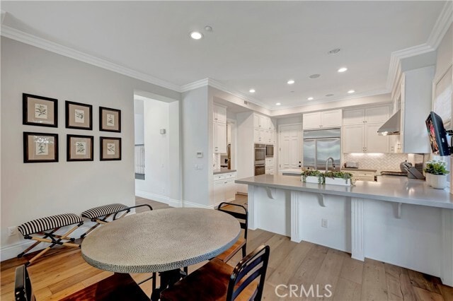 Building Photo - 19635 Larchmont Cir
