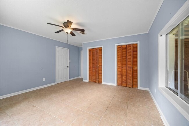 Building Photo - 20339 Pin Oak Loop