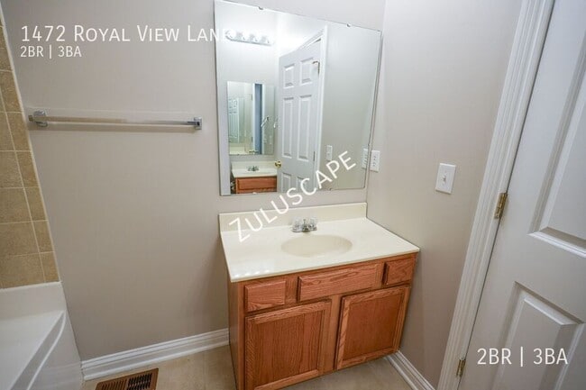 Building Photo - 1472 Royal View Ln