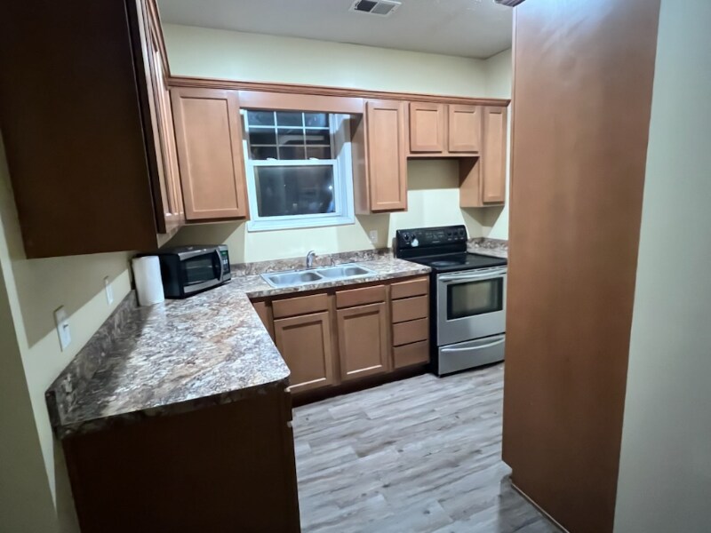 Building Photo - 1450 Cypress St