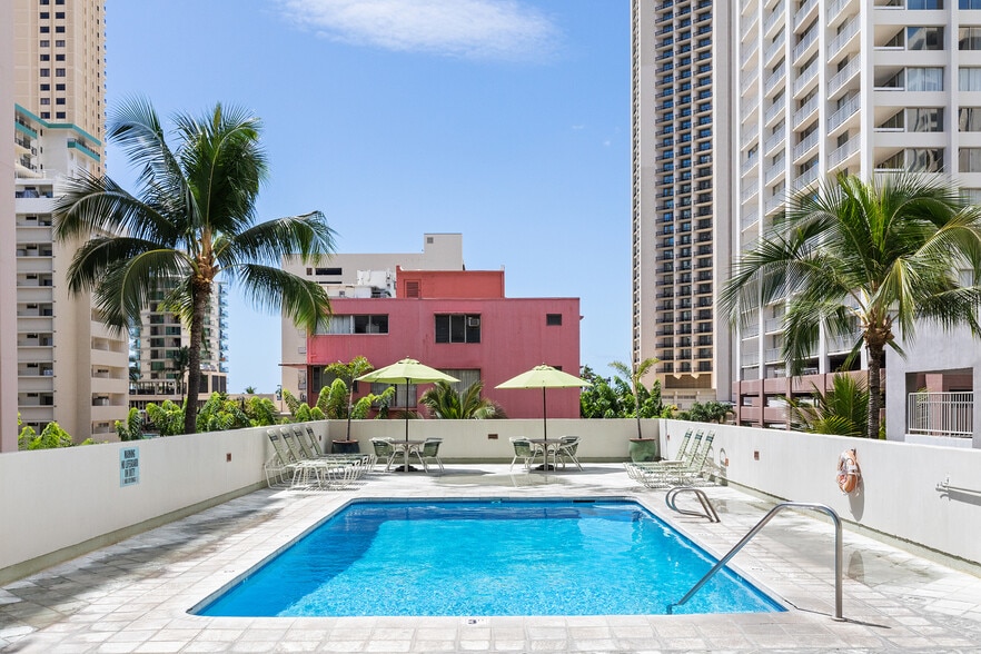 Pool Deck-1 - 2440 Kuhio Ave