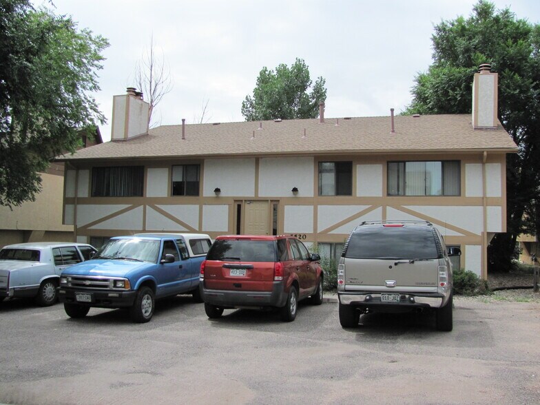 Forplex recently painted - 5520 Bowden Loop