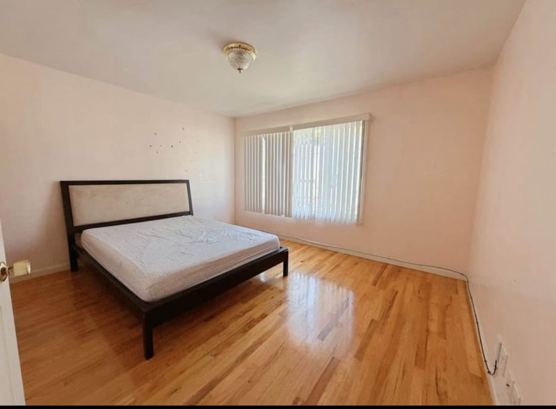 Building Photo - 307 Teddy Ave