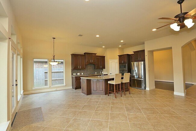 Building Photo - 6707 Miller Shadow Ln