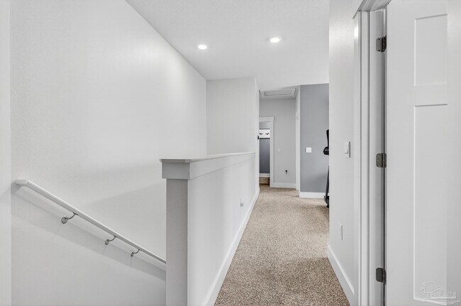 Building Photo - 6076 Rutherford Lp