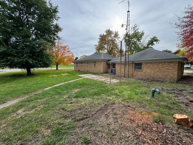 Building Photo - 2812 Fuller Ave NE