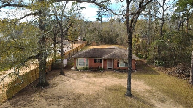 Building Photo - 14790 Cypress Dr