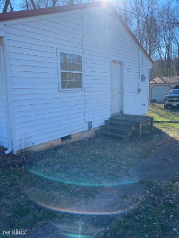 Building Photo - 3 br, 1 bath House - 315 Wheeler Ave