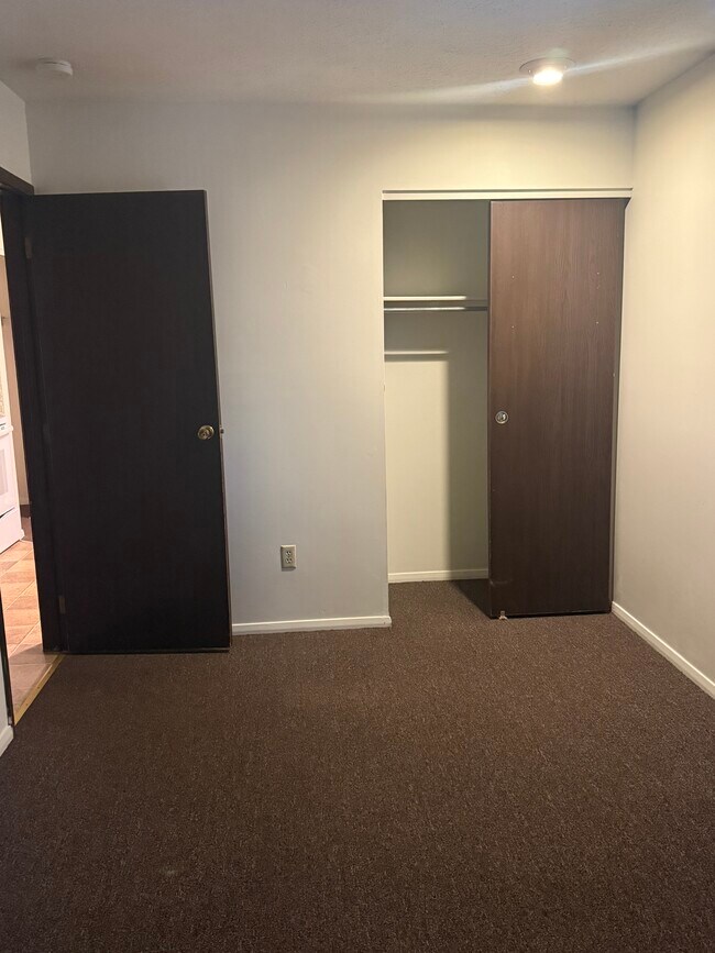 Building Photo - Benner Street Apartments