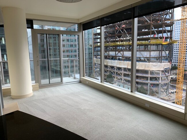 Building Photo - Bellevue Washington Square. One bed, One f...