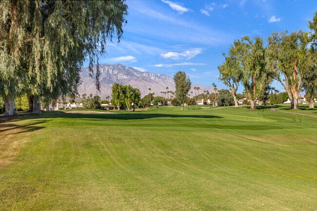 Building Photo - 17 Mission Ct