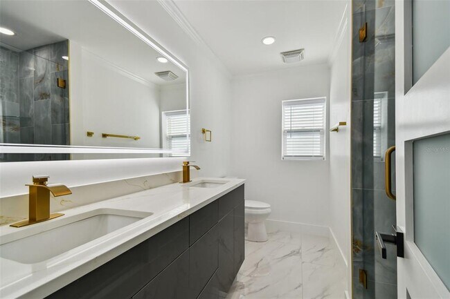 Building Photo - 8708 Thornwood Ln