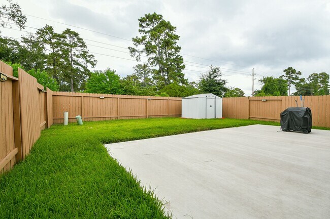 Building Photo - 22430 Forest Gorge Ln