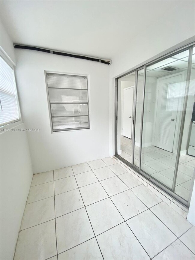 Building Photo - 3200 Coral Springs Dr