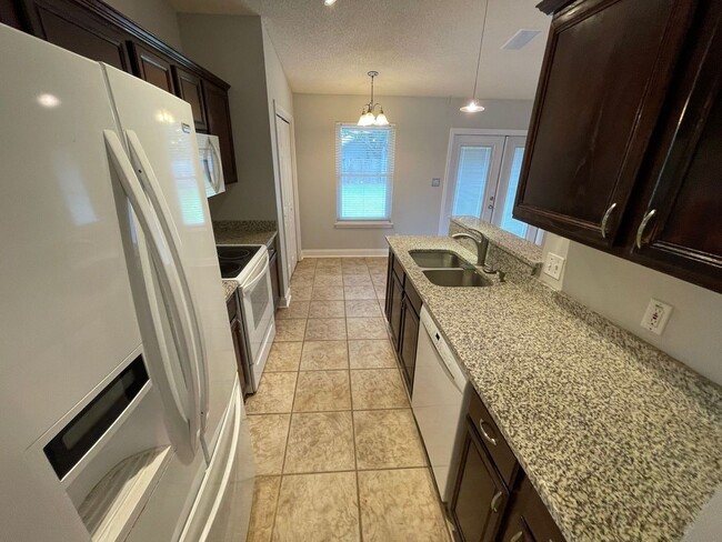 Building Photo - 8562 Vehlin Ct