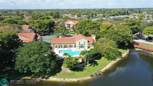 Building Photo - 1705 Palm Cove Blvd