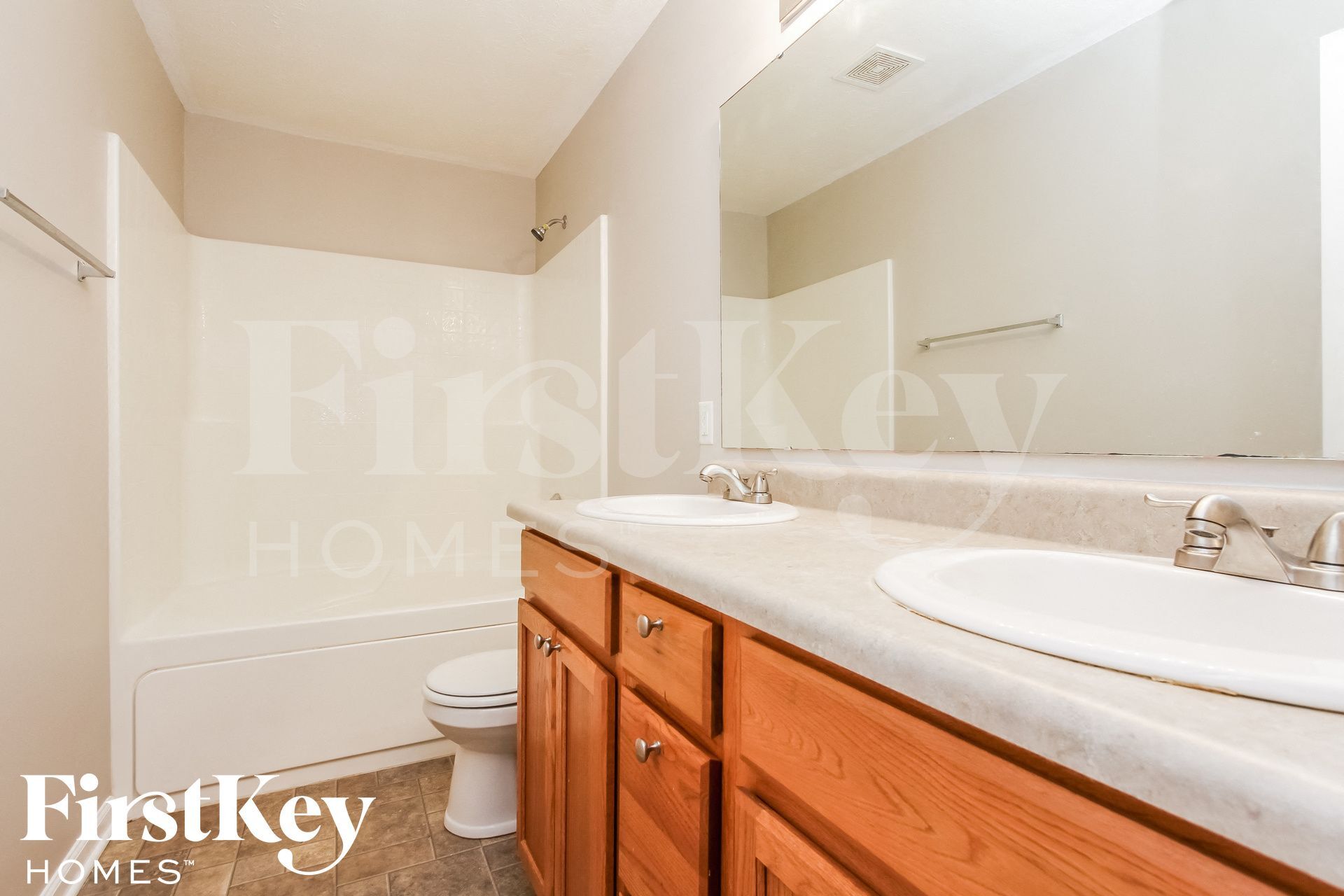 Building Photo - 8126 Oakley Ln