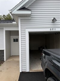 Building Photo - 6217 Blossom Ridge Cir