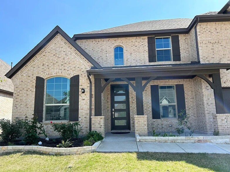 Building Photo - 2904 Middleton Dr