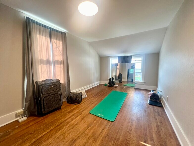 Bedroom 2 - 819 1/2 Carney Ave