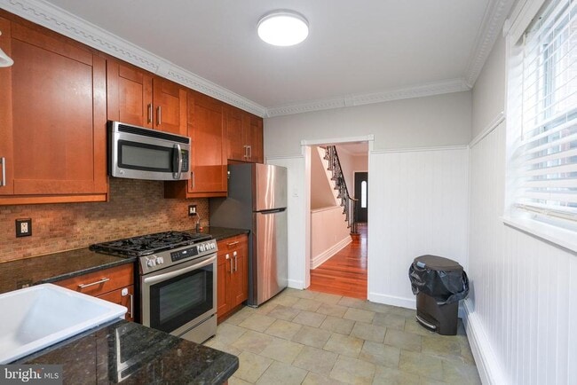 Building Photo - 2429 S Garnet St