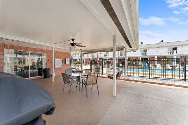 Building Photo - 4746 Azalea Dr