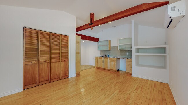 Studio (BR#3, or home office, or in-laws quarters, etc) - 18406 Bessemer St