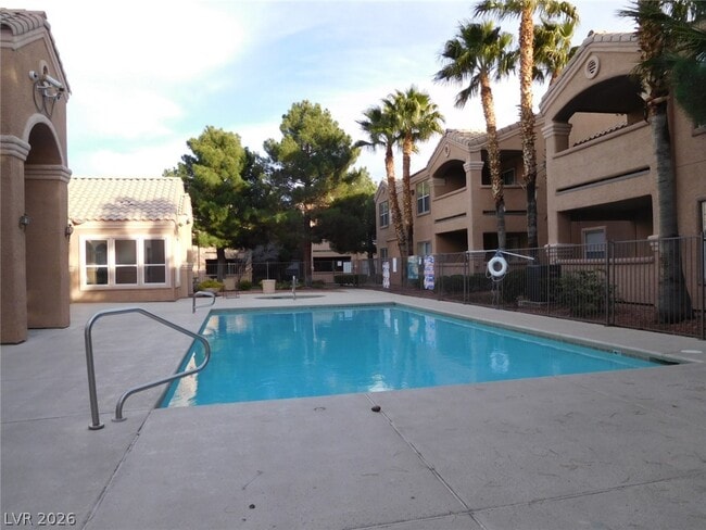 Building Photo - 8101 W Flamingo Rd