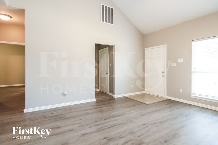 Building Photo - 10030 Date Meadow Ln