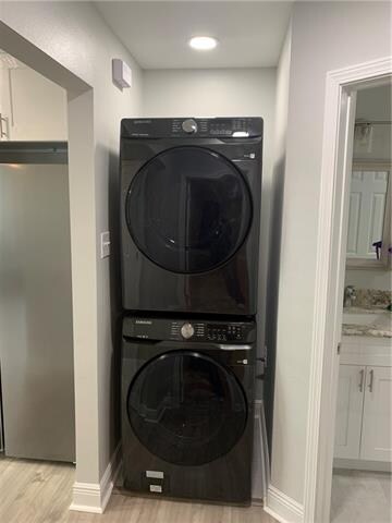 Building Photo - 2421 S Roman St