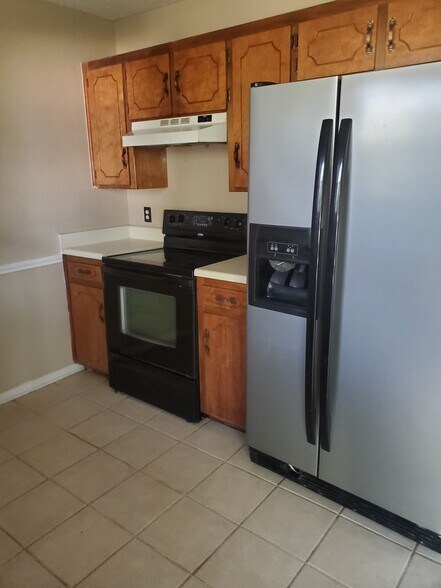 Building Photo - 210 Sorrell Dr