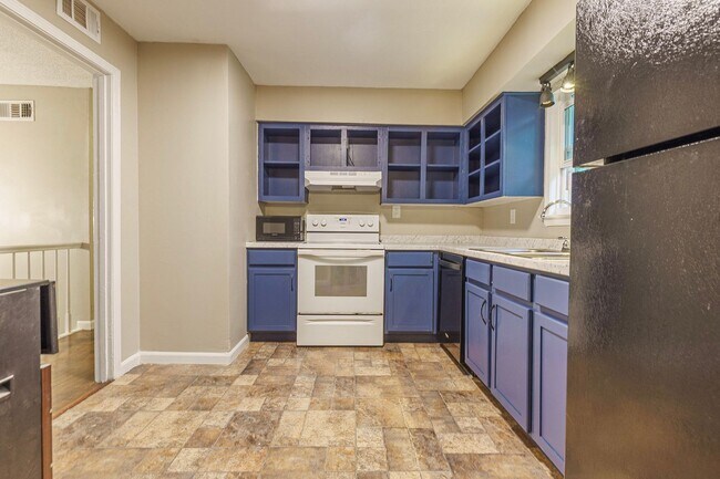 Building Photo - 4BR/1.5BA split-level in Grandview Heights