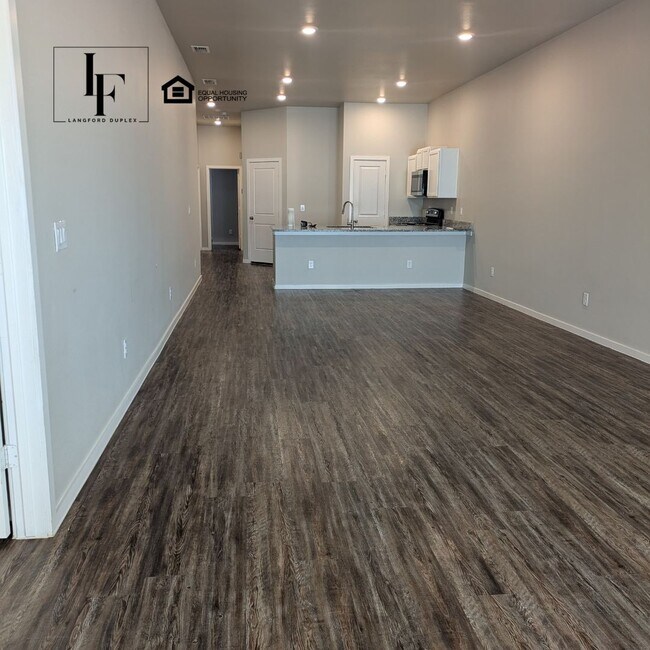 Building Photo - 2101 Lubbock