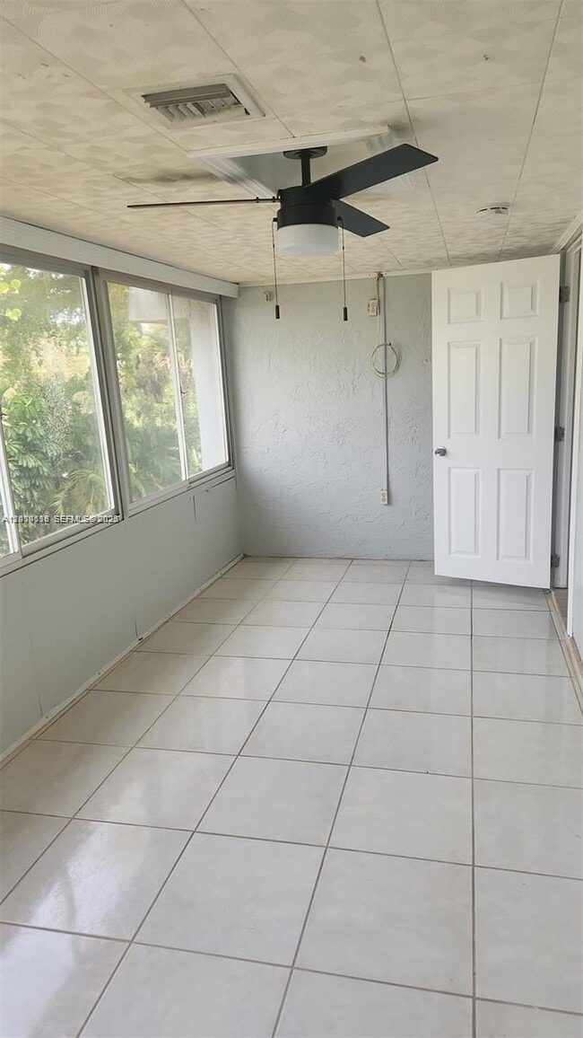Building Photo - 8000 Lagos De Campo Blvd