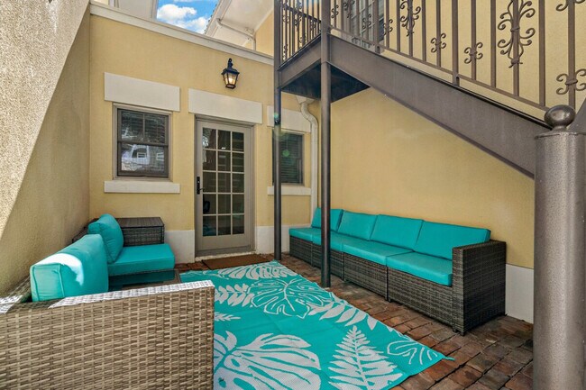 Building Photo - 611 S Orleans Ave