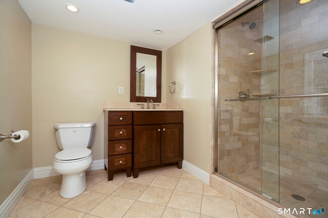 Building Photo - 309 Milbank Ave