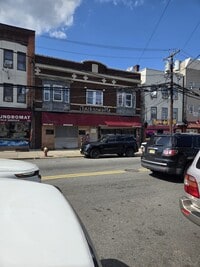Building Photo - 325-329-329 Grand St