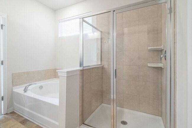 Building Photo - Luxury Living Begins at Home: Where Every Day Feels Like a Retreat; 5BR/3BA, Office