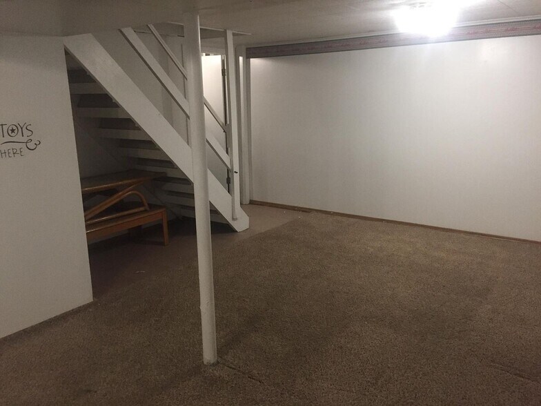 Building Photo - 31 Perimeter Rd