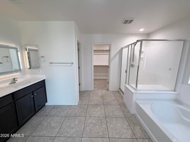 Building Photo - 13232 W Tether Trail