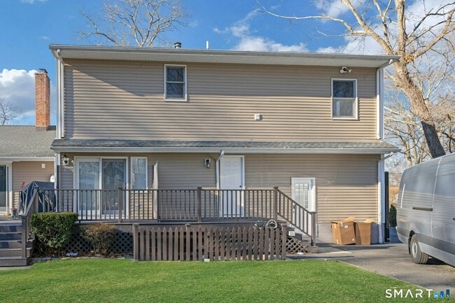 Building Photo - 70 Archer Ln