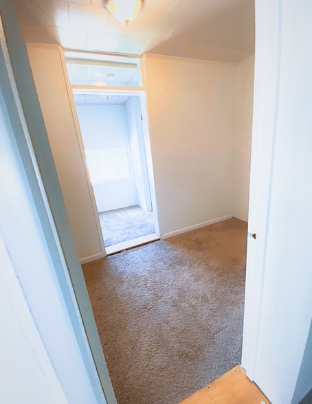Extra Room - 514 Ivy St