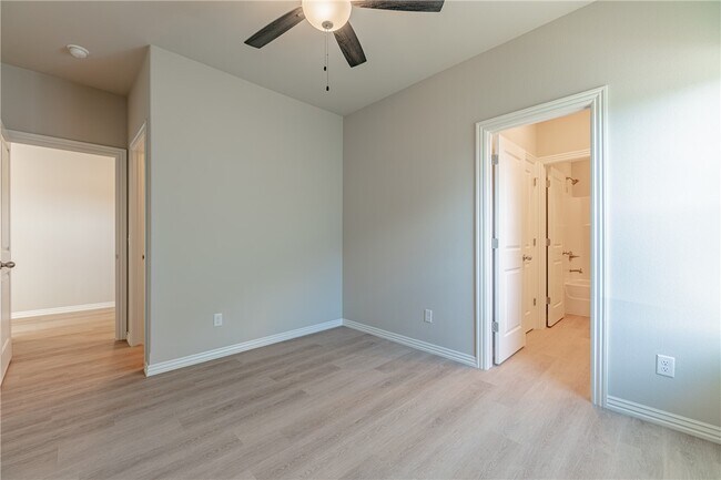 Building Photo - 1603 SW Casuarina Dr