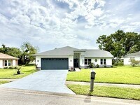 Building Photo - 13642 Dunwoody Ct