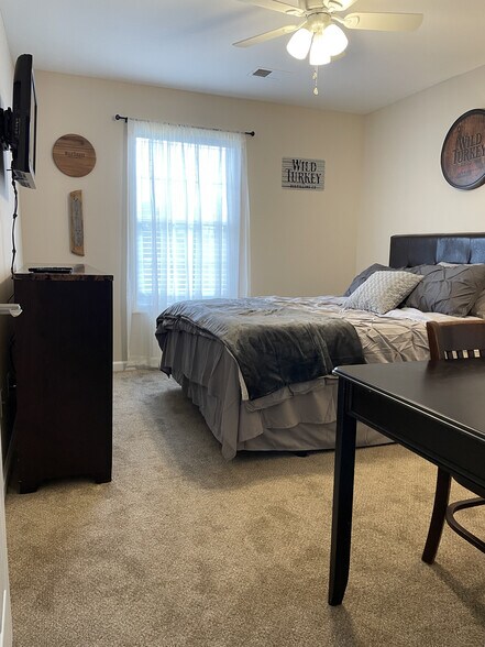 Building Photo - 971 Red Mile Rd