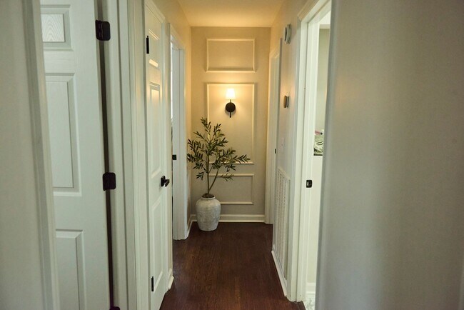 Building Photo - Welcome home to space, comfort, and thoughtful updates in this beautifully maintained 5-bedroom, ...